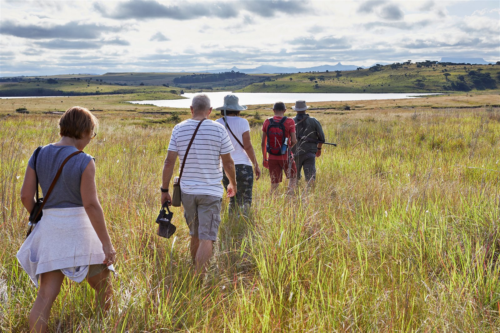 #walkingsafari #rhinotracking #gamewalk #hike